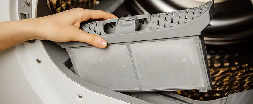 Signs Of A Clogged Dryer Lint Trap in Jacksonville, Texas